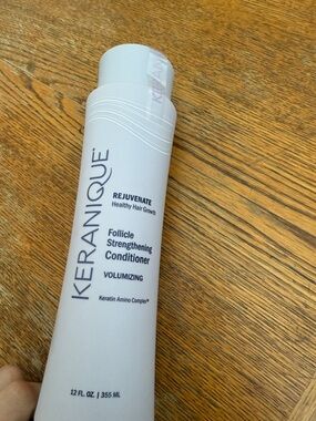 Keranique Rejuvenate Follicle Strengthening Conditioner — White